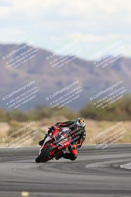 media/Nov-16-2025-Race Pace (Sun) [[8c5fa54630]]/Non Verified Riders (1st 20 Minutes)/5-Turn 15 (110pm)/